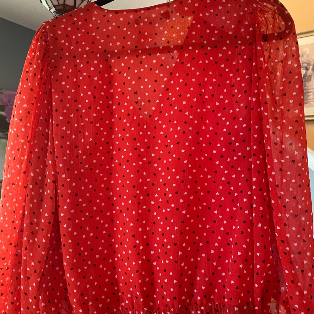 Banana republic blouse. Never worn. - Picture 2 of 2